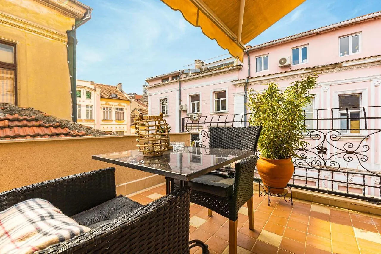 Luxury Central Apartment Plowdiw